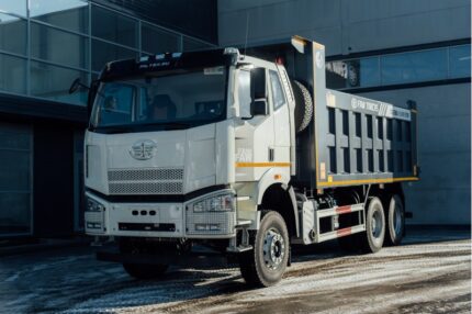 Dump truck CA3250 6x4 375hp